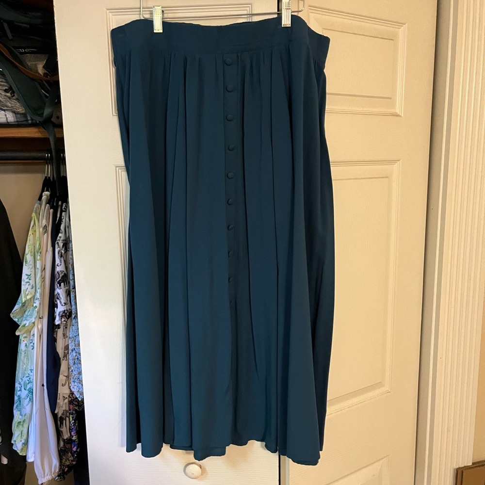 Midi skirt